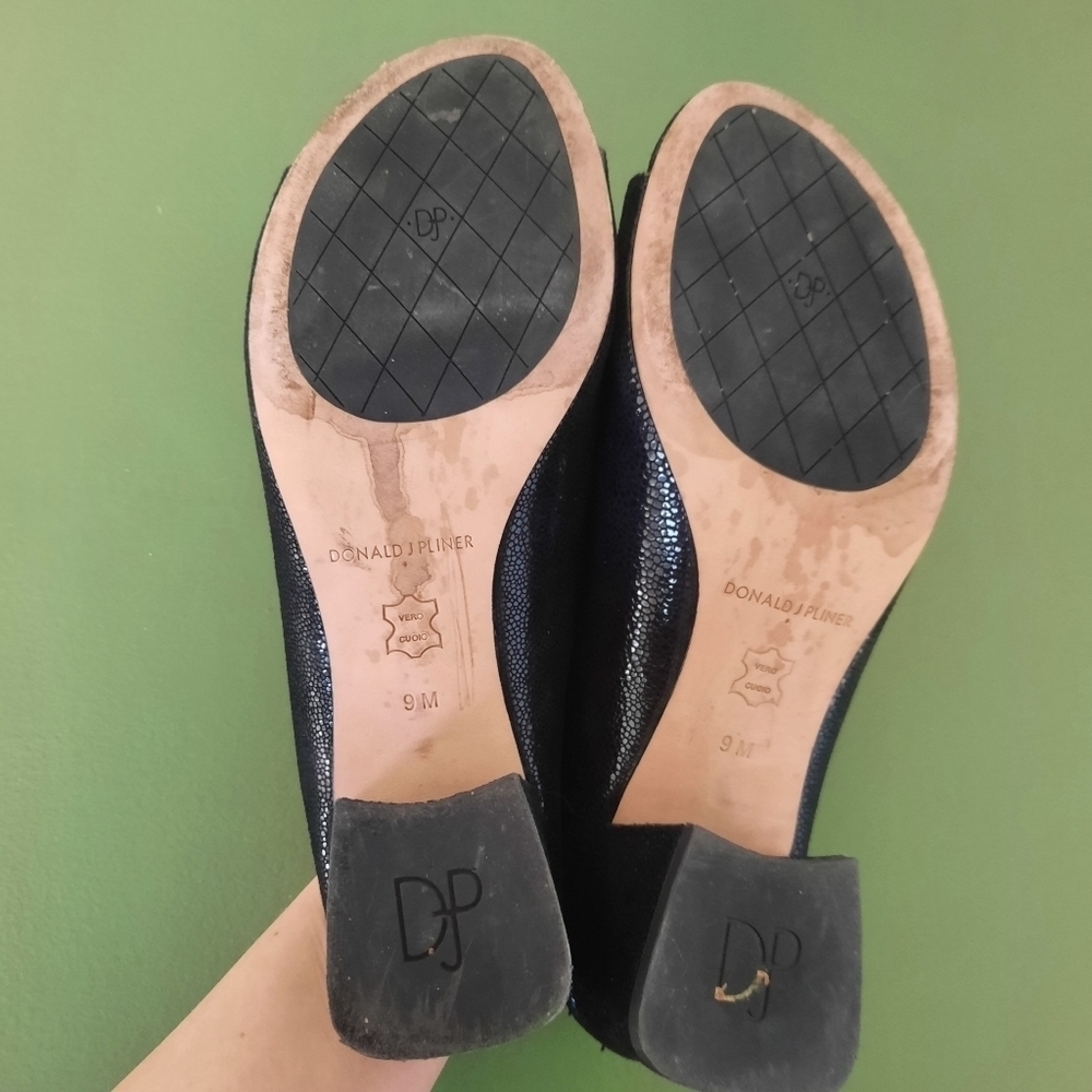 Donald J. Pliner Black Textured Leather Open-Toe Block Heel Mules - Picture 6 of 8